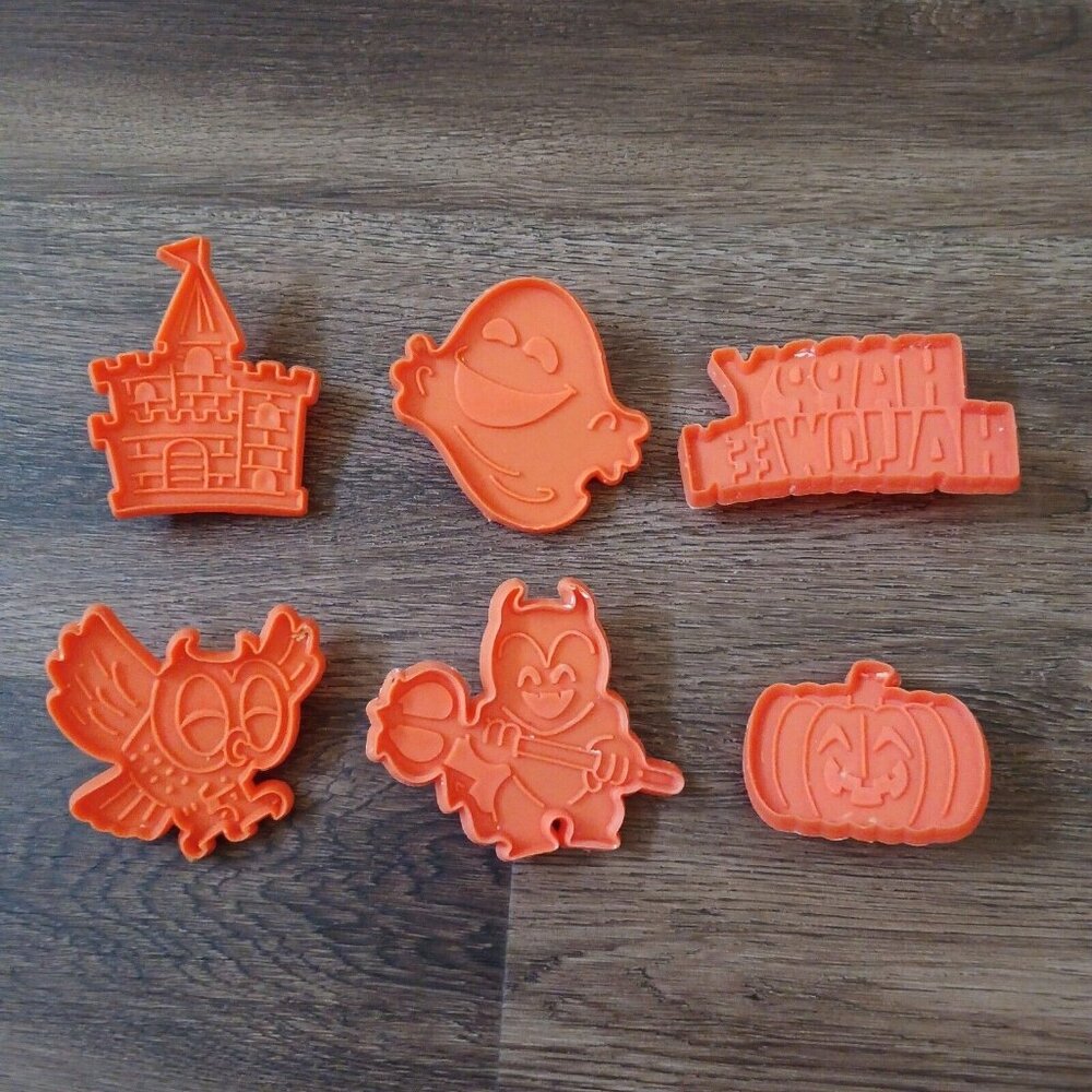 Lot Of 6 Orange Halloween Cookie Cutters Owl Ghost Pumpkin Devil Castle